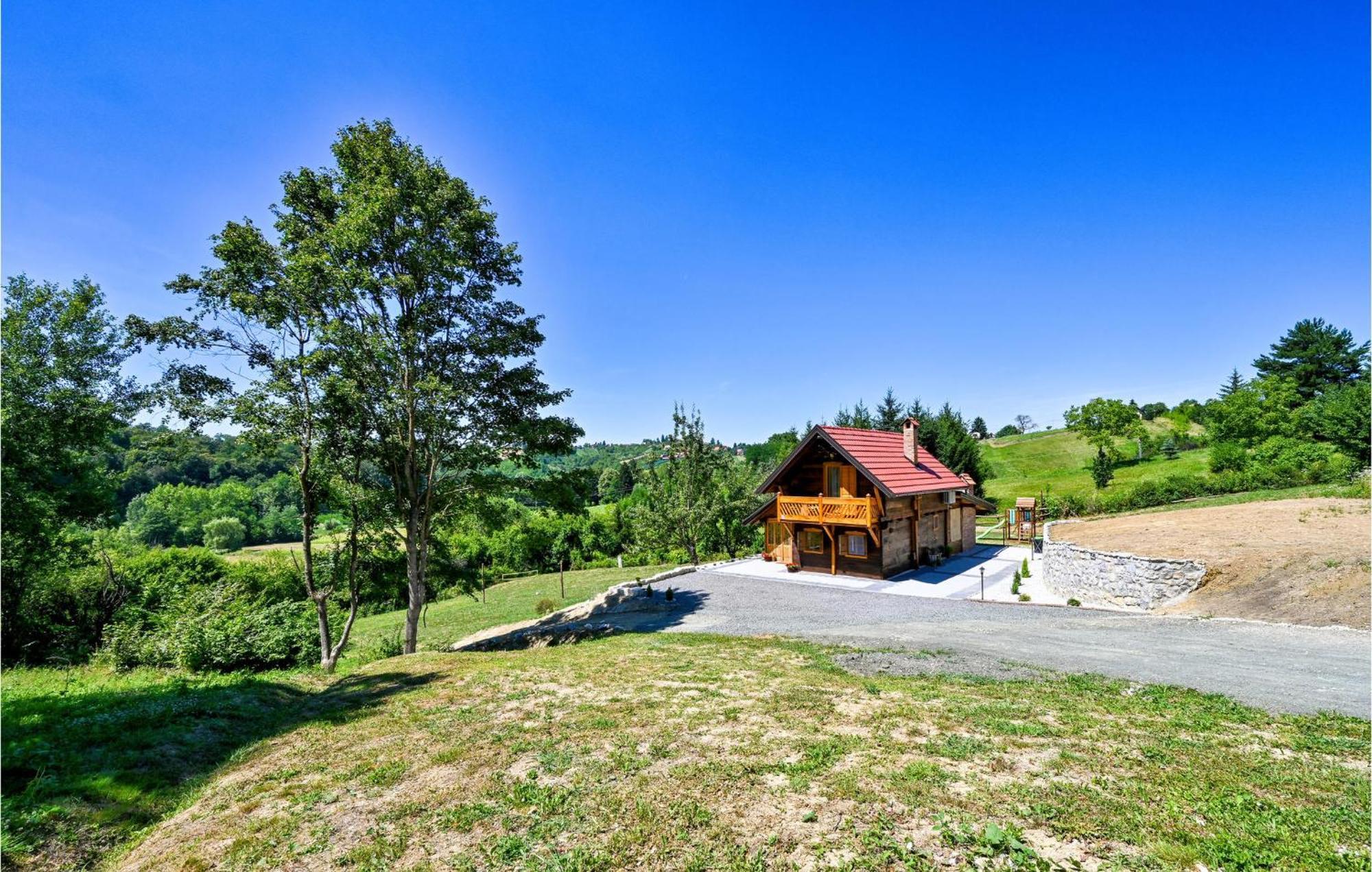 Pet Friendly Home In Varazdin Breg With Jacuzzi Ngoại thất bức ảnh